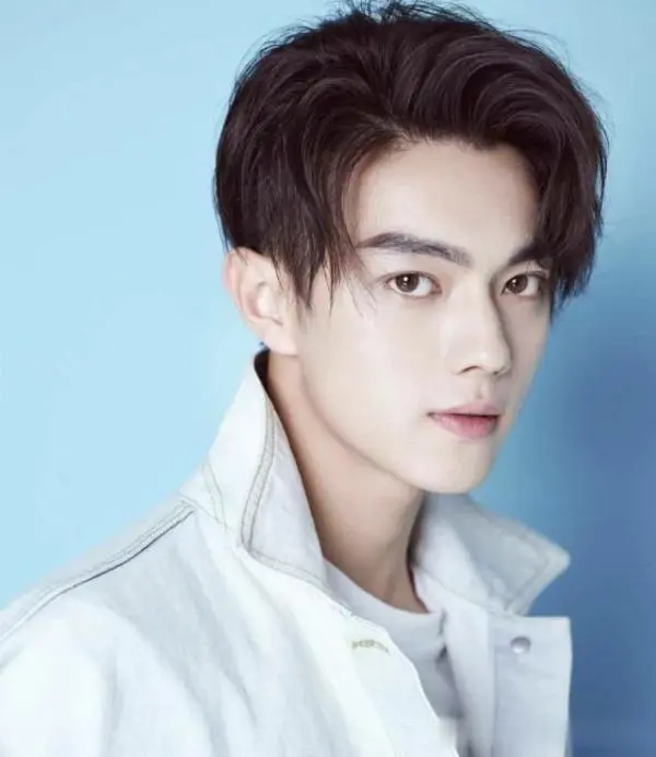 Xu Kai praised her as pure and cute, Xiao Zhan called her little fairy, how attractive is her? | Luju Bar