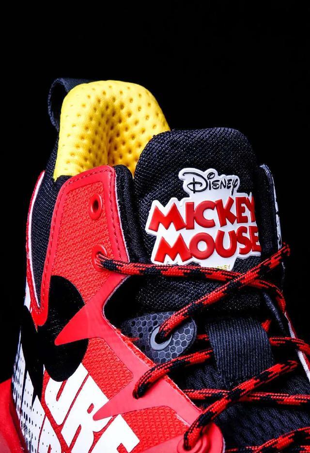 mickey mouse basketball shoes