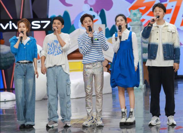 翻车还是挡枪？李维嘉陷代孕传闻，本人