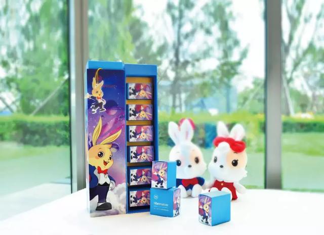 颜值即正义:2018年最新月饼包装设计(合集)(图6) 颜值即正义:2018年最新月饼包装设计(合集)(图6)