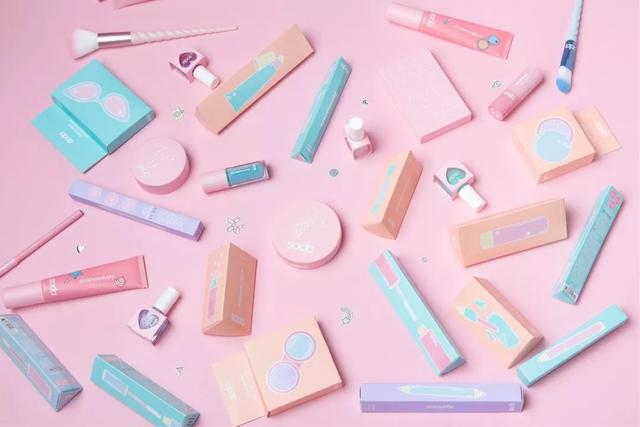 让小仙女们久等的化妆品包装，肯定惊艳到你！(图3)