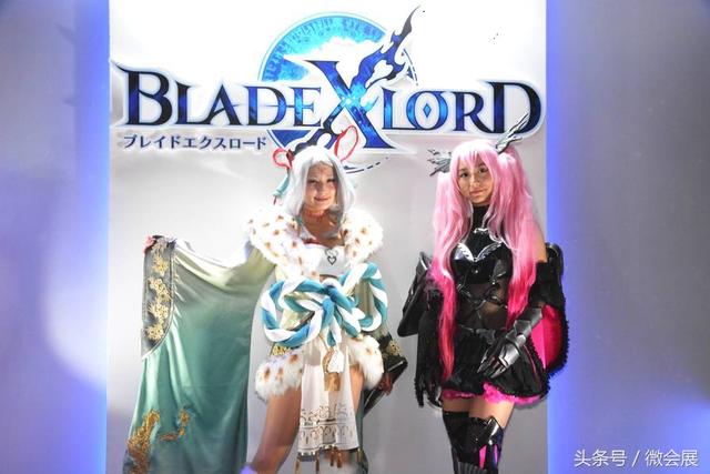 Showgirl The Exhibitor Of The 2018 Tokyo Game Show Is Directing The Ladies Of The Biggest Game Show In Japan Daydaynews
