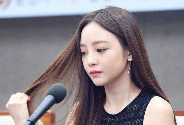 Korean actress Koo Hara was threatened by her boyfriend with a video about  sexual relations and was forced to kneel | Luju Bar