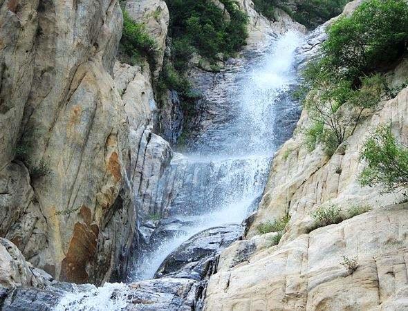 中华圣山：卢崖风光甲太室