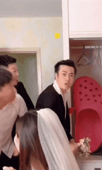 �B�ͫD�n�ԧڥh�ݨ��i���O���f�l�A�ں�O�����ѤF