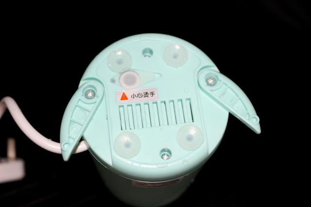 旅行出差饮水不用慌，米因即热饮水机来报到，网友：这小熊好能干