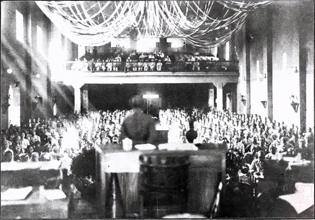 南宁三街两巷的中华大戏院，新桂系领袖在此奠定，演绎一段风云史