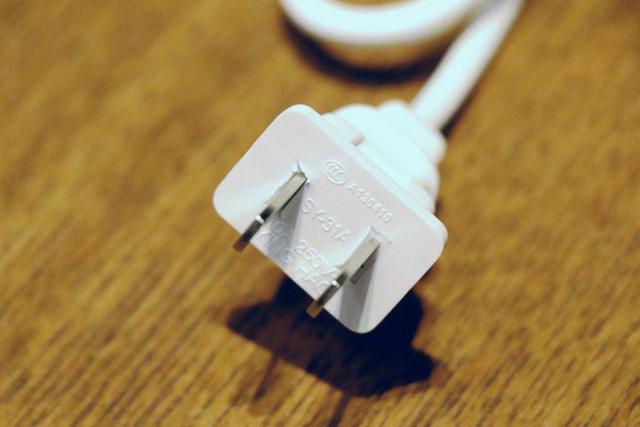 拒绝雨天湿鞋的烦恼，向物烘鞋器-零为你解困扰