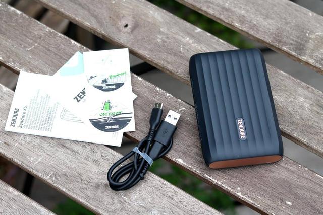 双向45W+扩展坞，ZENDURE给你内外均轻奢的体验