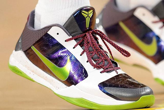 kobe 5 protro on feet