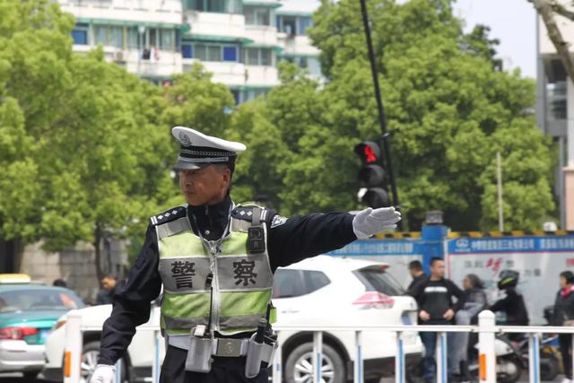 重庆|就这5分钟，救回来了！