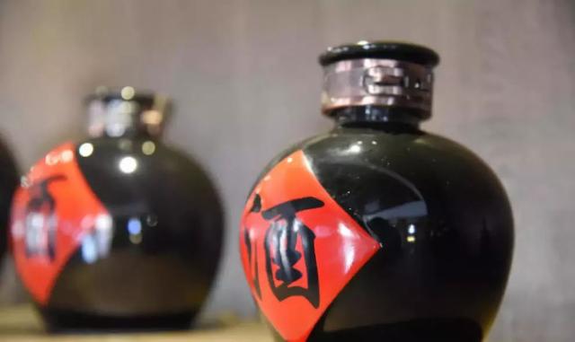 背靠白酒产业，投产一年多的彩盒厂实现产值1.5亿(图3)