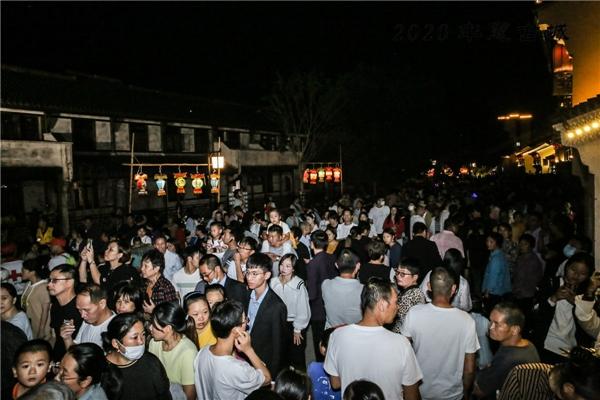 中秋国庆双节，千年古县城文化生活丰富多彩