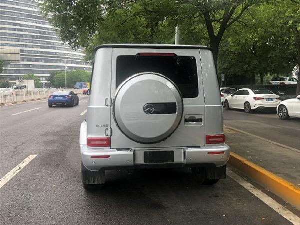 奔驰G350新消息：2.0T百公里油耗10.7L，最快9月交付，加价55万