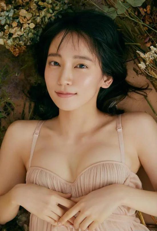 The Stunning Charm Of The Slightly Sexy Actress Riho Yoshioka S Latest Magazine Photo Inews