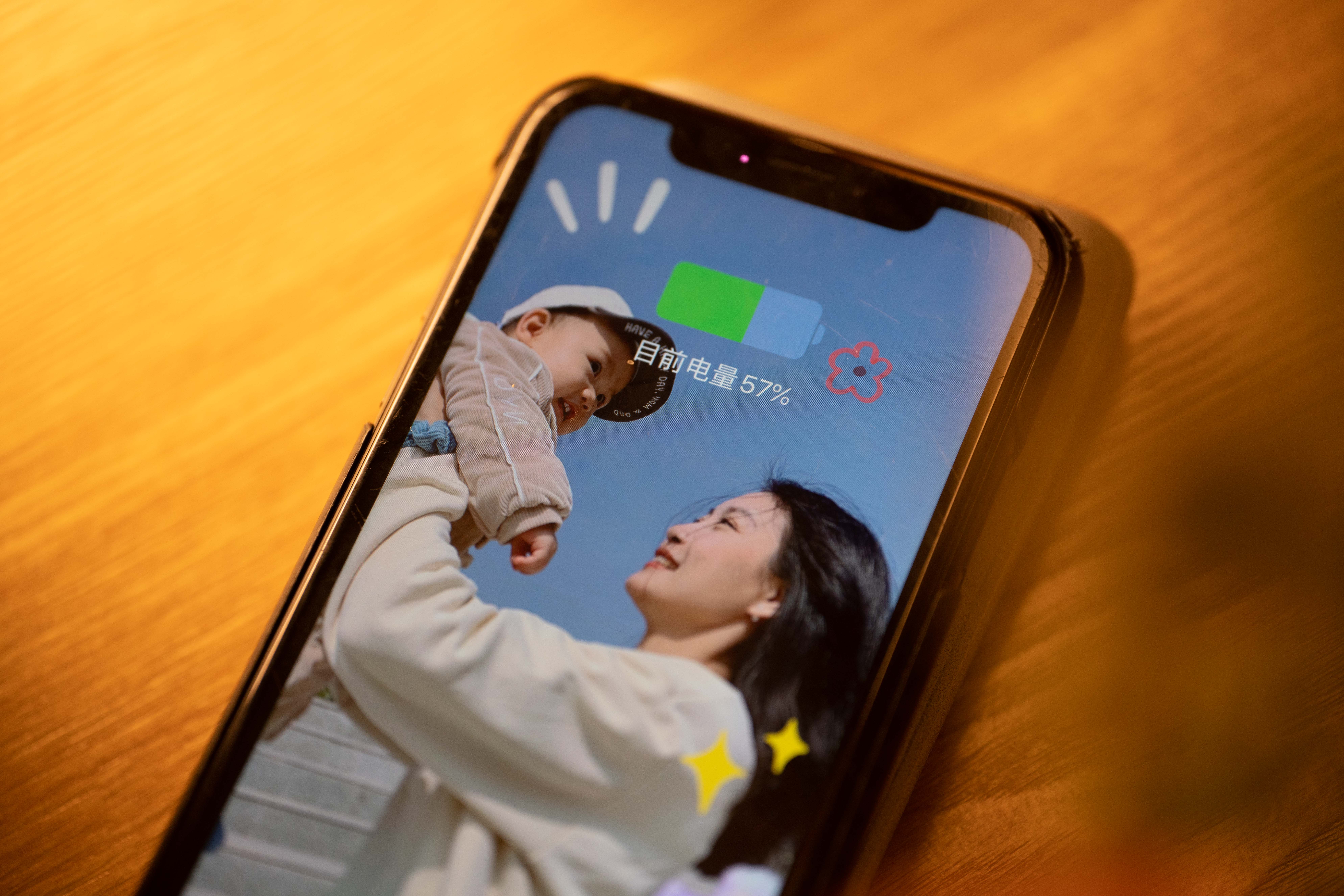 步入无线时代的南卡移动充电宝