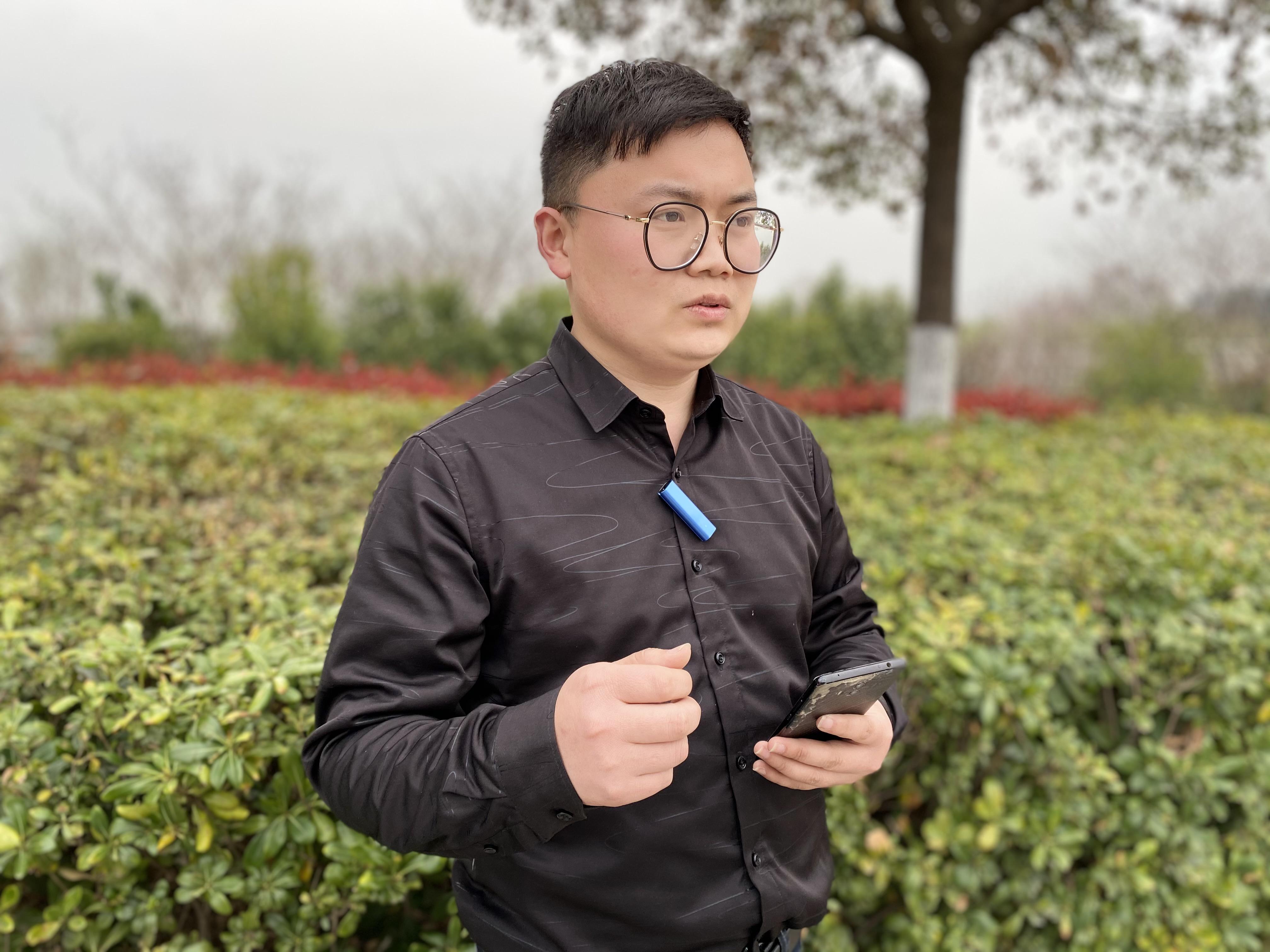 手机+塞宾Silver应对嘈杂环境，人人都可做主播