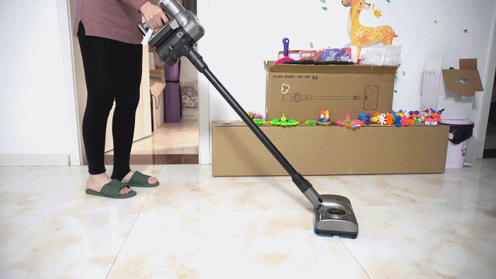 用洒拖F6吸拖一体机，两份家务只出一份力，打工人的周末惬意了