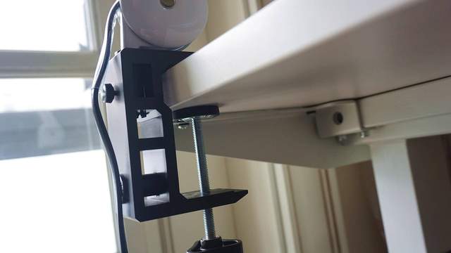 做个“养眼”的职场达人，小两千的护眼灯，爱德华非凡之光润眼灯