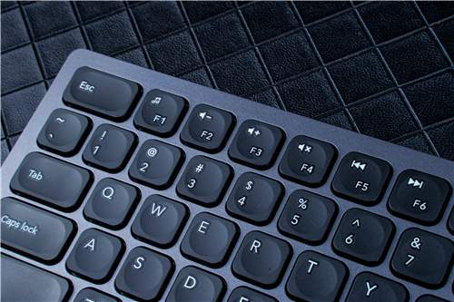 语音输入的键盘玩过没？键盘侠带你体验咪鼠智能语音键盘KB1