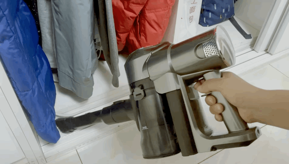 家庭清洁吸拖一机轻松搞定：洒拖F6吸拖一体机实测体验