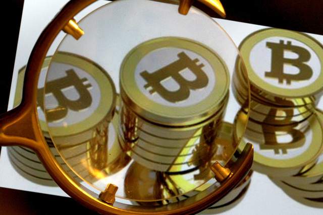 比特币大趋势预计跌落下方大空间，还是奠定了上方高位出逃很大