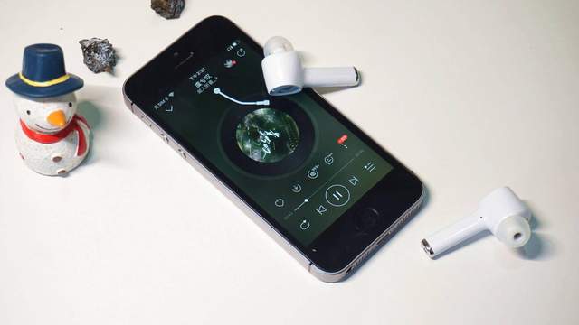 还在为圣诞礼物发愁？这款中道UNO真无线蓝牙耳机，可以了解下