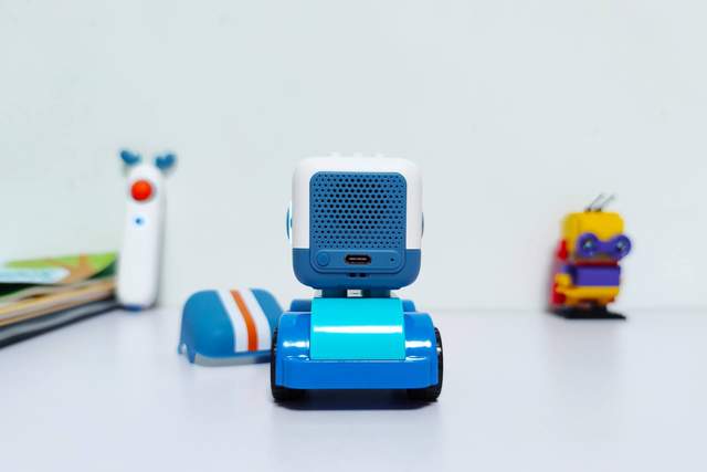 快乐学习的最优选，小木百变悟空点读机器人