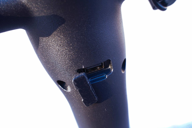 小巧便携，续航给力。体验COLORWAY科洛威成人电动滑板车