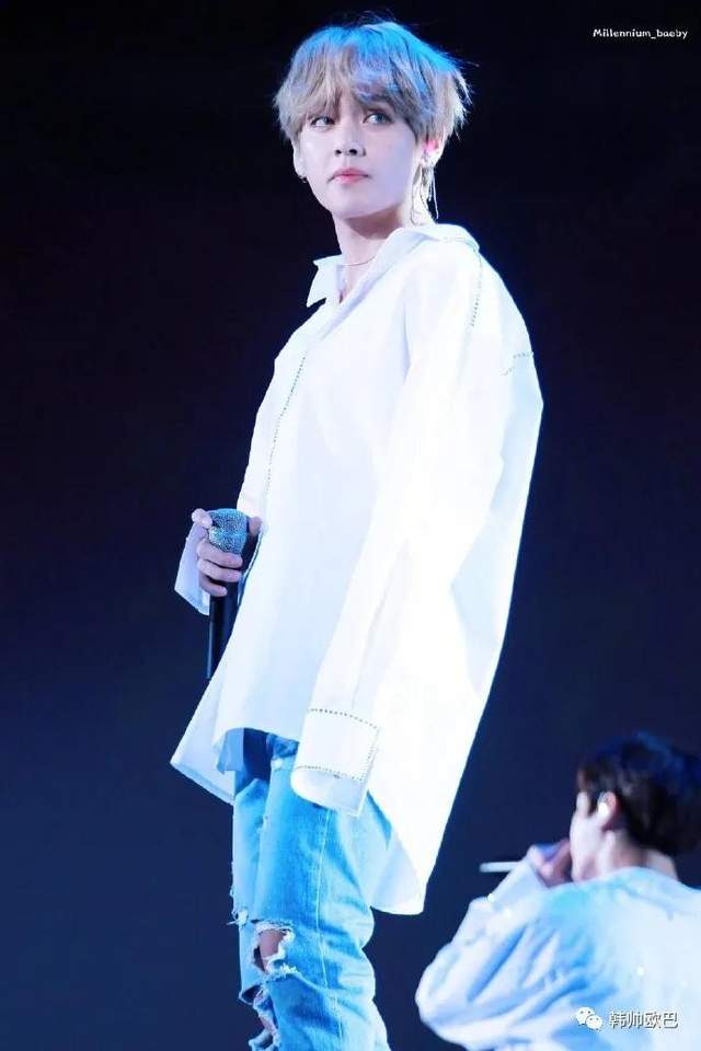 和衬衫很配的男团爱豆们