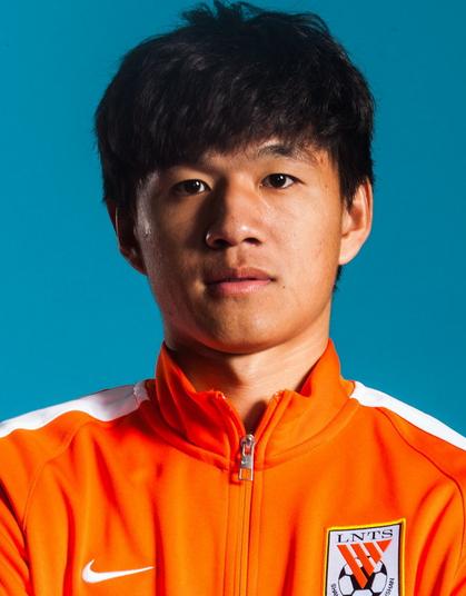 鲁能新星崔巍伤情出炉,鼻骨骨折需要手术,康复期至少一个月!