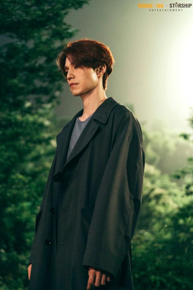 重点是,男神可帅可萌,嘴里叼着泡面的模样简直不要太可爱～小编都想