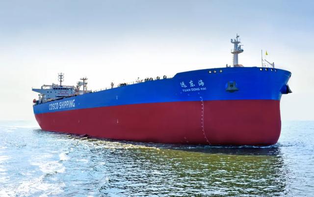 载重达15万吨海南迎来以中国洋浦港为船籍港注册登记的最大吨位油轮