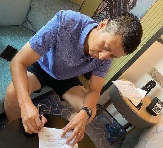 郭士强正式签约广州队!签约现场被爆,新的挑战开启!