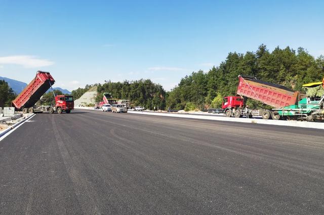 恩高芳华开学,高旗大道将通车,高新区未来已来,新城