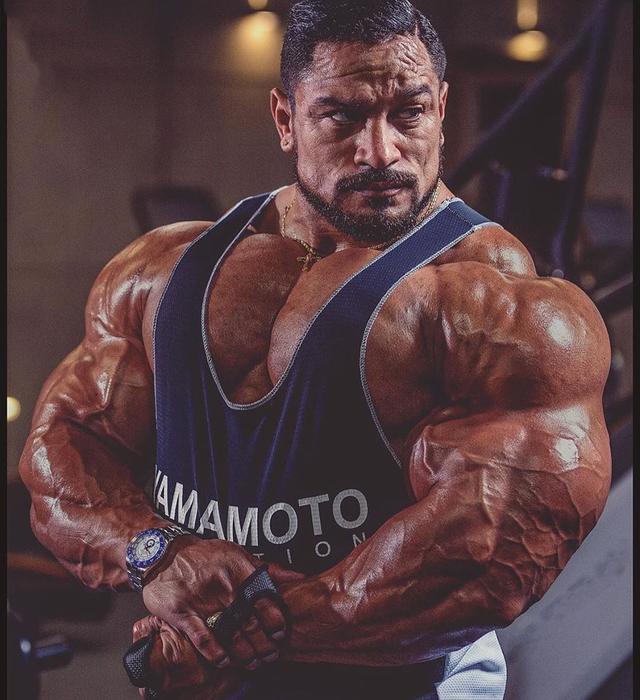 谁是手臂之王施瓦辛格55厘米有人达到78厘米