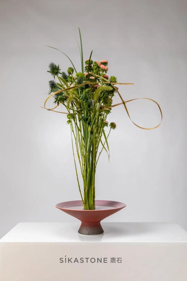 融合了现代风格原来东方插花还能这么好看