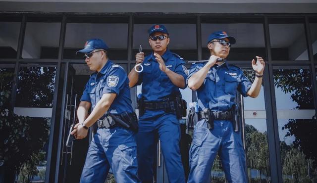 硬核|战时为警 训时为师 沙区警营里的超硬核“老师”