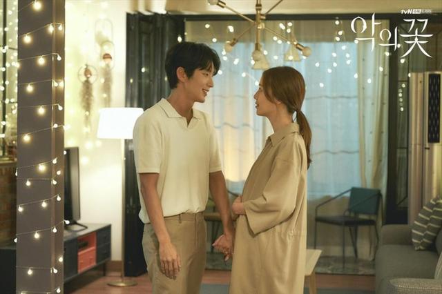 结局收视率创纪录！2020年必追《恶之花》的四大原因51韩团– 韩国娱乐、韩国女团、韩国男团