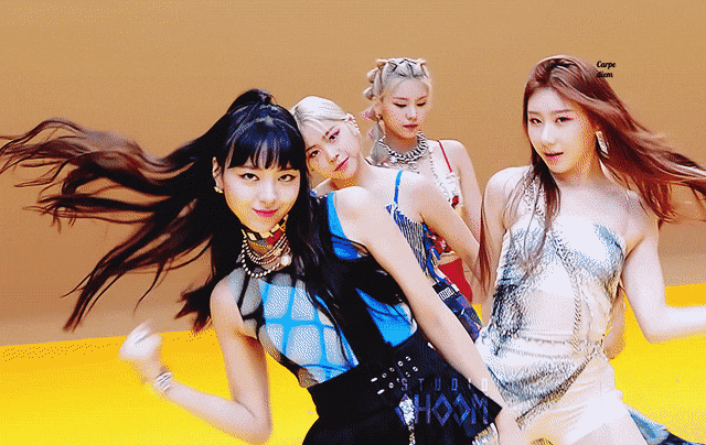 > 韩国女团 > itzy > 最近真的有被她迷住,动作流畅