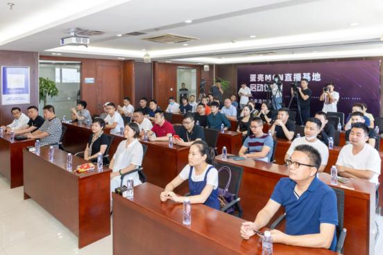 电商gdp_去年郑州航空港区GDP逼近千亿跨境电商产业发展迅速