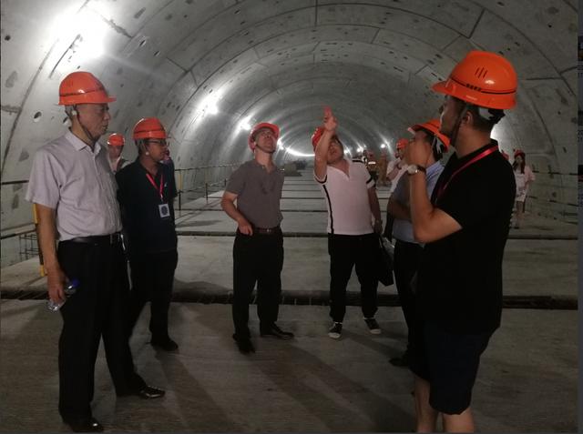 第三届全国桥梁与隧道技术交流高峰论坛 暨“白居寺长江大桥项目”考察观摩