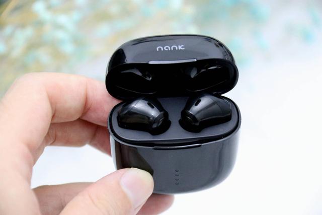 小巧精致，颜值之选，南卡Lite真无线通话降噪耳机