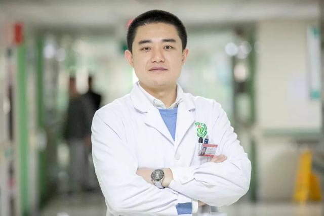 鼻息肉摘除术鼻中隔矫正术_健康症状网