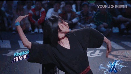 《这！就是街舞》性感女选手盘点，看完我直呼顶不住！