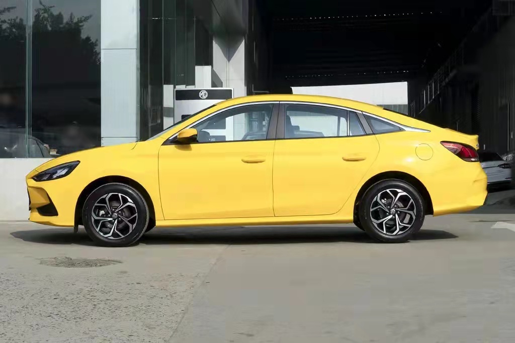 MG 5: Fashionable appearance, equipped with 1.5L+5MT, sold for 67,900 ...
