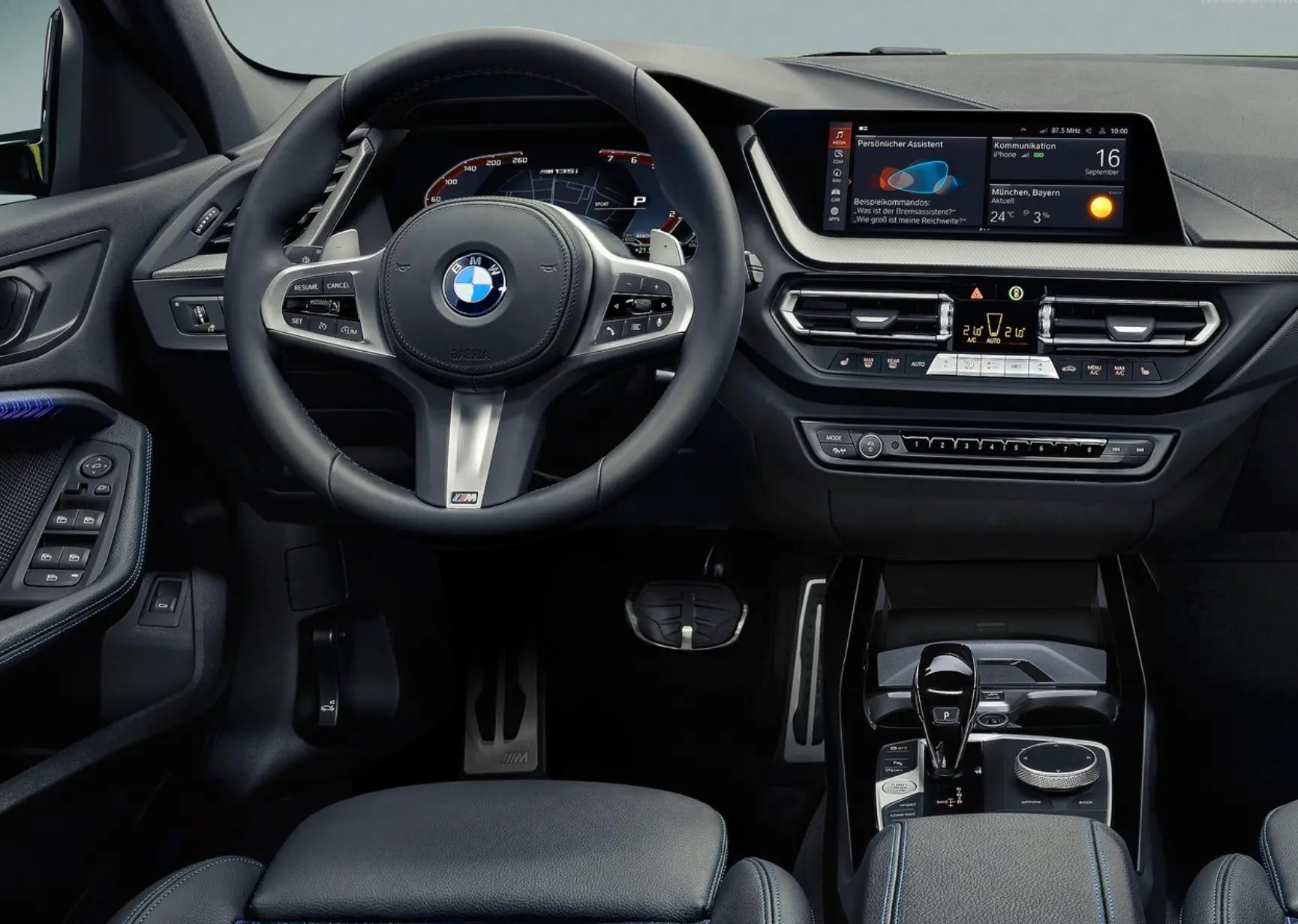 Official image of 2022 BMW M135i xDrive released, built on horizontal ...