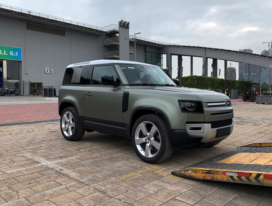 Chinese Auto Range Rover Defender The new Land Rover Defender three-door version of the real car debuted ...