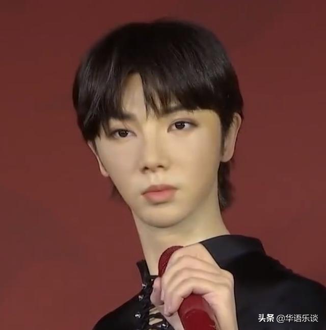 Hua Chenyu entered two wax museums in four months: What kind of star is ...