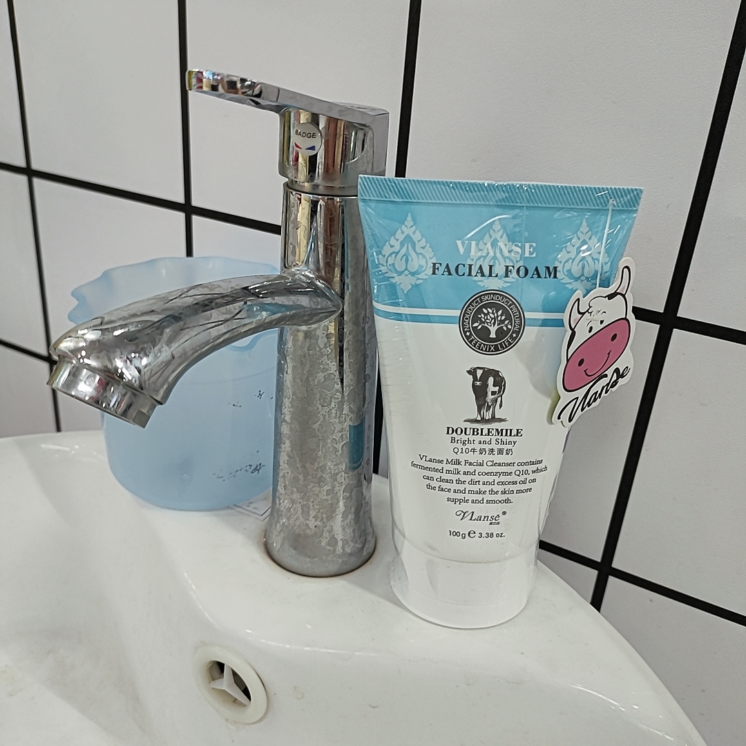 Summer is here, let's test the Thai facial cleanser and the Japanese